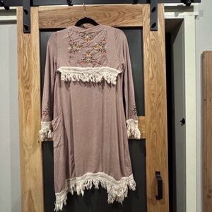 POL Boho Embroidered Fringe Cardigan Duster Taupe Small